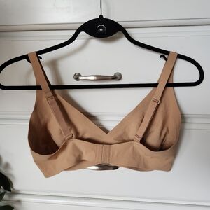 Skims Naked Plunge Bra